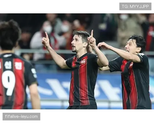 Vini闪耀4-3-3阵型，强势助推球队进攻回暖