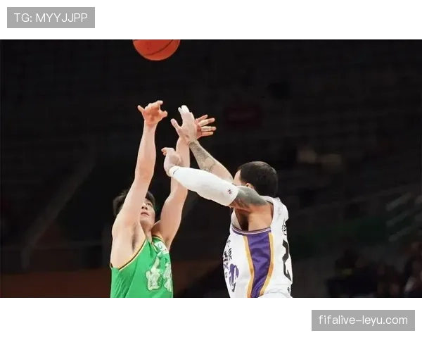 教练临场妙手换人，助球队逆转取胜