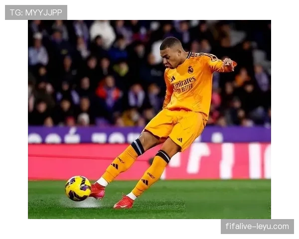 姆巴佩世界杯决赛上演帽子戏法，助法国队铸就辉煌篇章