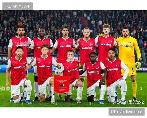 新星闪耀！年轻球员强势崛起搅动最佳足球球星争夺战