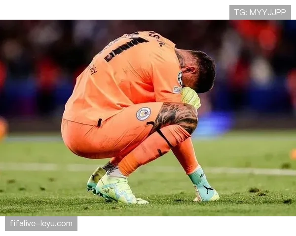 埃德森精进全能技艺，重塑现代门将新标杆