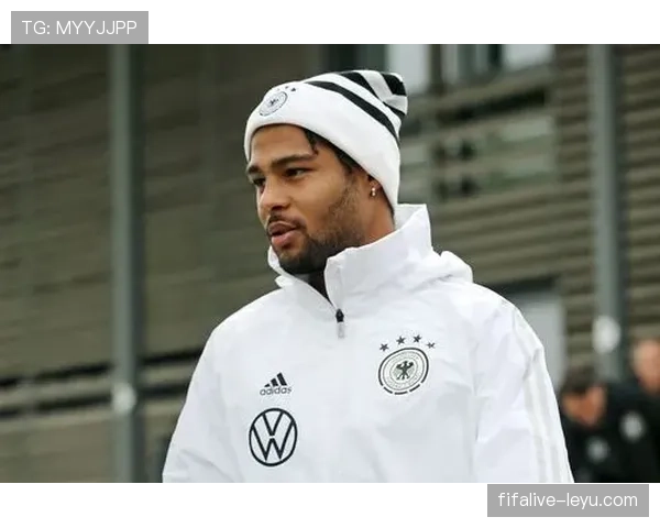 格纳布里成长经历