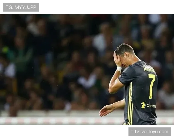 尤文中场一到关键就断，表面运转正常实则连接全无