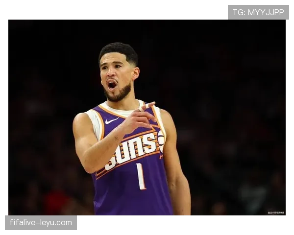 德文·布克这生活,比明星还神秘,家里到底藏了多少秘密钱包? 德文·布克这生活,比明星还神秘,家里到底藏了多少秘密钱包?