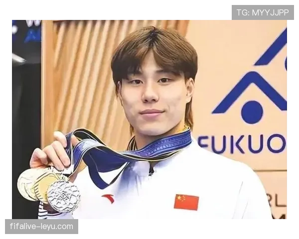 覃海洋这生活细节也太反差了吧，比赛上冷静场下像个大孩子